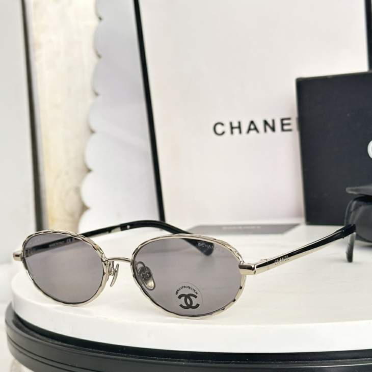 Picture of Chanel Sunglasses _SKUfw77169335fw